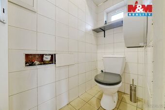 Nabízíme k dlouhodobému pronájmu komerční pozemek o výměře c
