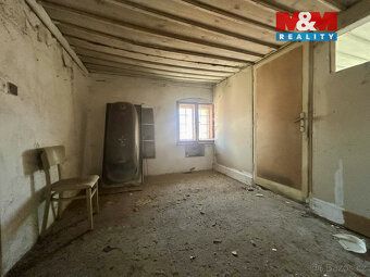 Nabízíme k prodeji samostatně stojící rodinný dům o užitné p