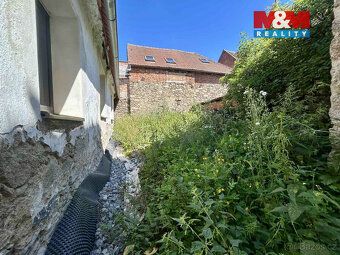 Nabízíme k prodeji samostatně stojící rodinný dům o užitné p