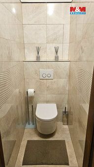 Nabízíme k prodeji prostorný byt 3+1 s velkým balkónem do ne