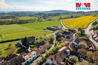 Nabízíme k prodeji rekreační chalupu o užitné ploše 65 m² a 