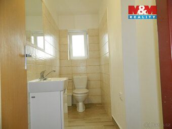 Nabízíme k pronájmu pro firemní pracovníky patro rodinného d