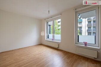 , pronájem moderního vzdušného bytu 2+KK o výměře 57,5 m² s 