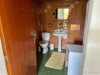 Pronajmu zařízený neprůchozí pokoj 18m² v přízemí rod.domu v