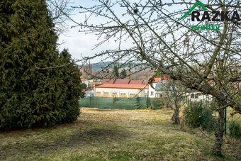 V exkluzivním zastoupení Vám nabízím k prodeji krajní řadový