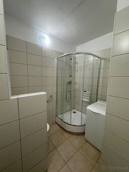 -Pronájem bytu včetně zařízení (viz.fotografie)
-Lokalita: N