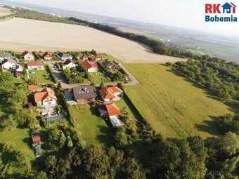 Prodej stavebního pozemku o výměře 1850 m2 v Dobrovici, míst