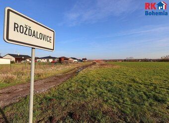 Prodej pozemku pro výstavbu RD, 927 m2, v Rožďalovicích Nabí