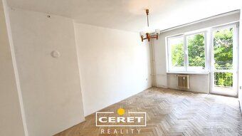 Nabízíme útulný byt 2+1 s menším balkonem ve 2. patře cihlov