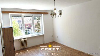 Nabízíme útulný byt 2+1 s menším balkonem ve 2. patře cihlov