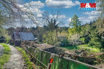 Nabízíme k prodeji pozemek o výměře 404 m² v klidné trempské