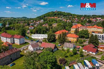 Nabízíme k prodeji samostatně stojící rodinný dům v klidné č