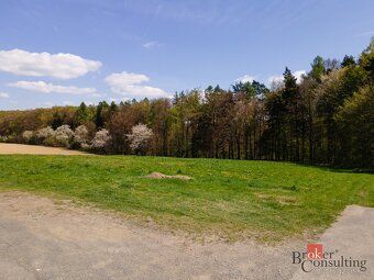 Prodej stavebního pozemku se stavebním povolením, 1328 m2, H