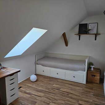 Nabízíme k prodeji kompletně zrekonstruovaný rodinný dům c n