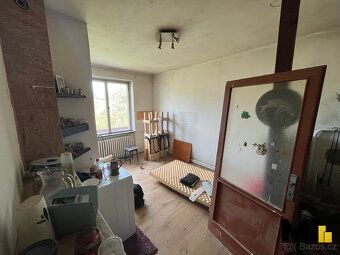 Nabízíme Vám k prodeji byt 2+kk o velikosti 42 m² ve 3 patře