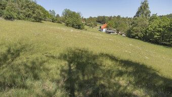 Klidné místo pro rodinný dům i rekreační chalupu Zaluží u Su