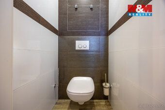Hledáte prostorné bydlení pro rodinu v příjemné lokalitě? Př
