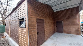 Prodám garáž 12x7 (9x7 + 3x7) stěna 3m a vrchol 4m přístřeše