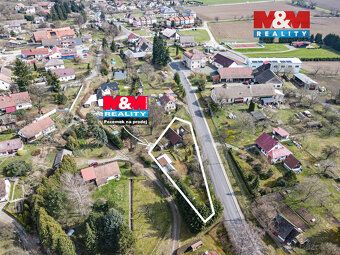 Prodej zasíťovaného pozemku 1 122 m² v katastru obce Bačetín