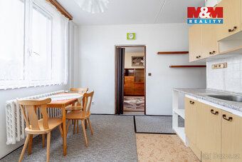 Nabízíme k prodeji slunný byt 2+1 o užitné ploše 59 m² v kli