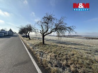 Nabízíme k prodeji stavební pozemek v obci Myslkovice, který