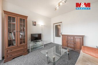 Nabízíme k prodeji prostorný byt 4+1 o užitné ploše 77 m² v 