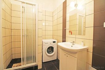 K dlouhodobému podnájmu nabízíme prosvětlený byt o dispozici