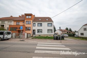 Nabízíme k pronájmu stylovou a útulnou jednotku o dispozici 