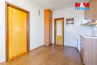 Nabízíme k prodeji prostorný byt 4+1 o užitné ploše 82 m² v 