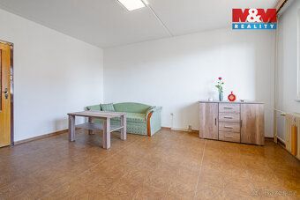 Nabízíme k prodeji prostorný byt 4+1 o užitné ploše 82 m² v 