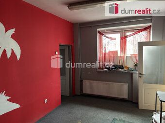 +popl. 2500, , Dumrealit.cz Vám zprostředkuje pronájem komer
