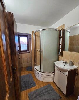 Pronajmu byt o výměře 2+1 68m2 v ulici Bachmačská, 370 07 Če