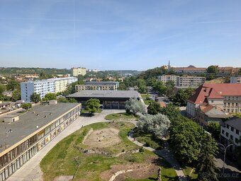 Nabízímek pronájmu světlou a prakticky řešenou garsonku o ce