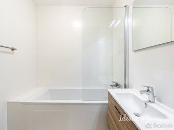 K dlouhodobému pronájmu nabízíme luxusní světlý, částečně za