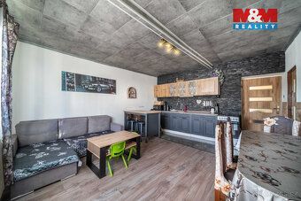 Prodej rodinného domu 4+kk (užitná 75 m²) v centru Radnic (k