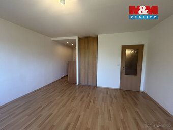 Pronájem pěkného bytu 1+kk po rekonstrukci v 6. patře panelo