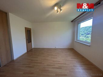 Pronájem pěkného bytu 1+kk po rekonstrukci v 6. patře panelo
