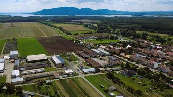 Prodej stavebního pozemku 715 m² – Ivaň, skvělá lokalita pro