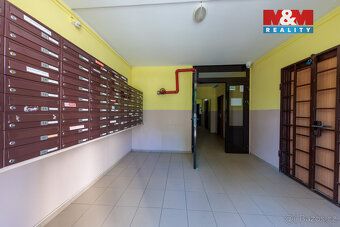 Nabízíme prodej světlého bytu 2+1 o užitné ploše 54 m² v 11.