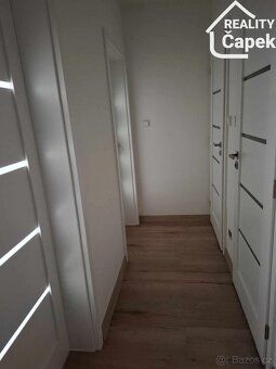 Nabízím Vám pronájem panelového bytu 3+1 o velikosti 68m2 vč