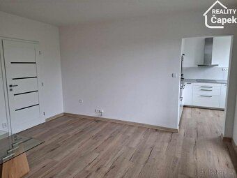 Nabízím Vám pronájem panelového bytu 3+1 o velikosti 68m2 vč