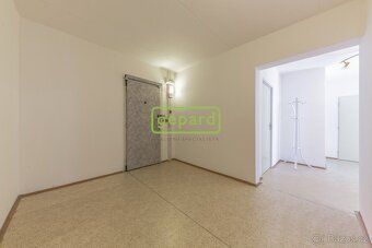 Nabízíme k pronájmu prostorný byt o dispozici 4+1 v atraktiv