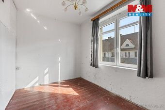 Nabízíme k prodeji činžovní dům na frekventované ulici v Lou