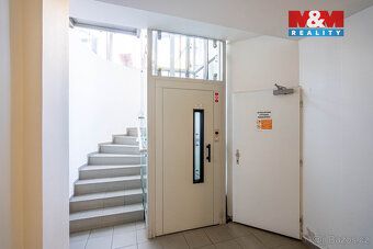 Nabízíme k prodeji světlý a prakticky řešený byt o dispozici