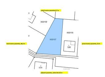 Nabízíme k prodeji stavební pozemek o výměře 816 m² v obci N