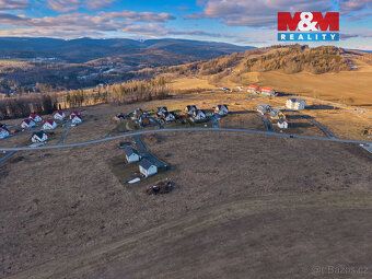 Nabízíme pozemek určený k výstavbě objektu určeného k rodinn