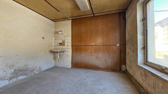 Nabízím k pronájmu objekt o celkové ploše 191 m², který tvoř