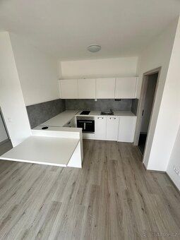 Nabízíme k pronájmu moderní nový byt 2+kk ve městě Slaný v n