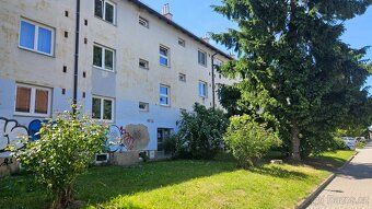 Stránka dražby: https://www.drazby-brno.cz/drazba/251/byt-21