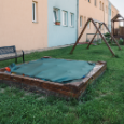 Prodej bytu 3+kk s terasou a společnou zahradou v Pečkách
Na